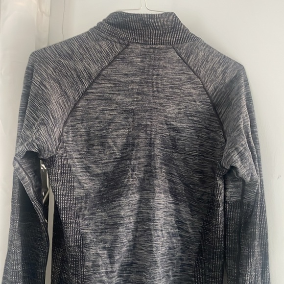 Lululemon half zip - Picture 8 of 8